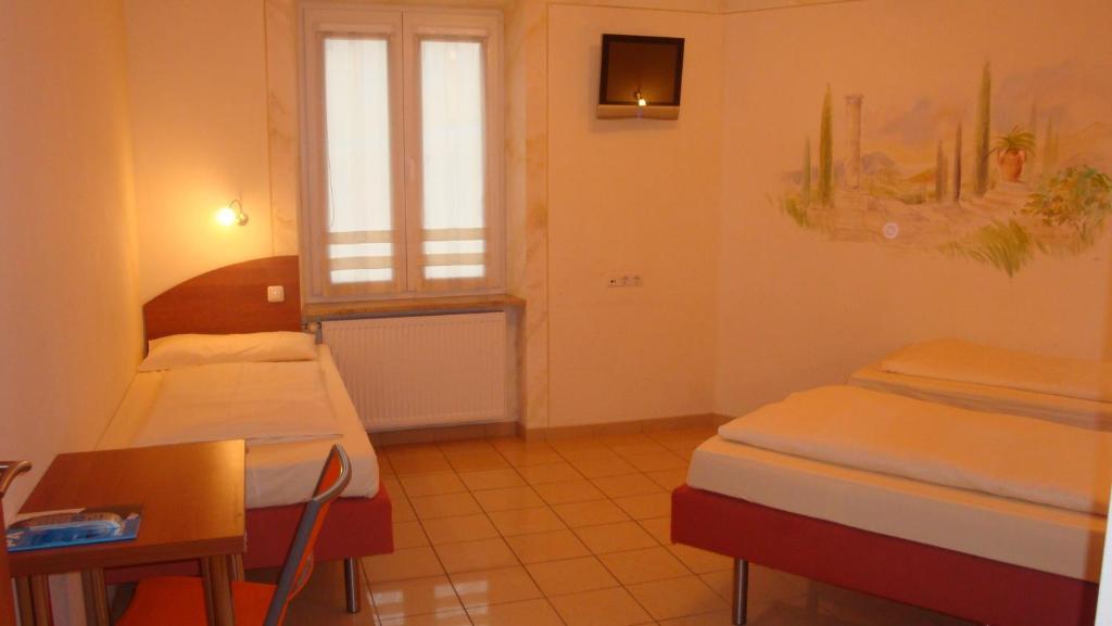 Stadthotel Hotel 3*